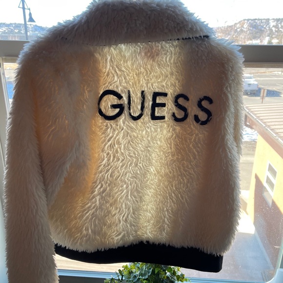 Guess fur jacket 🧥 - Picture 2 of 4
